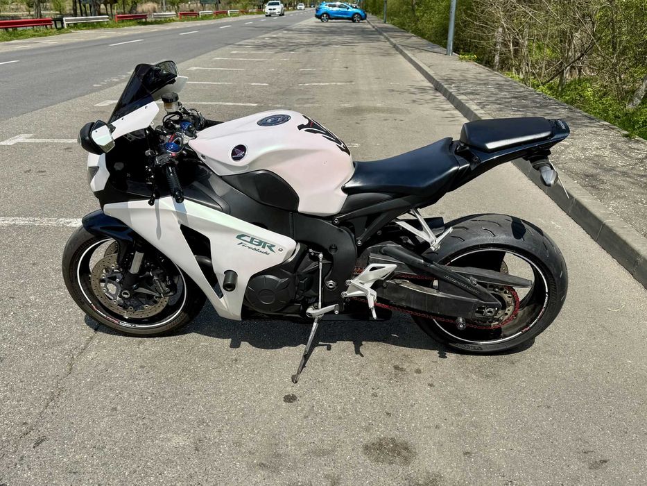 Honda CBR 1000RR SC59 - 2010 FARA ABS