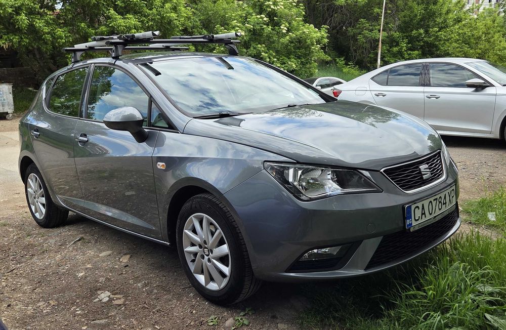 Лек автомобил Seat Ibiza 1.4 i