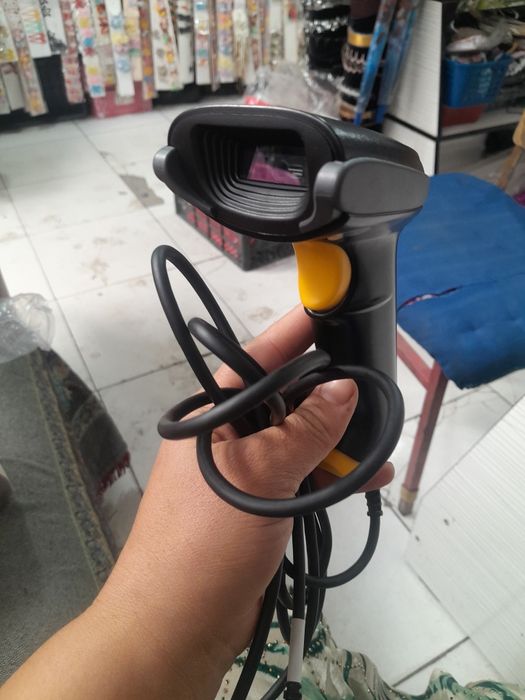 Har xil shtrix-kodlar va QR kodlarni tez va aniq o‘qiydi.
Kassa, dorix