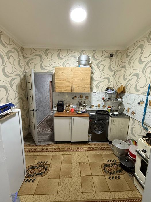 Прадаётся 1х 8микрарайоне Новая планировка можно через банк 40квадрат