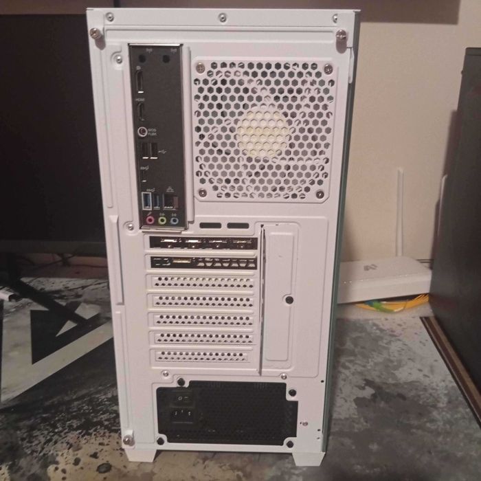 Гаранция!Геймърски Компютър Ryzen 7 8700F/3080/32GB/1TB gen 4