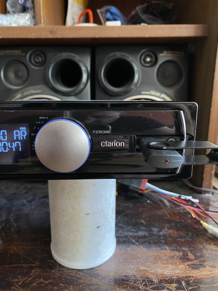 CLARION FZ502E - УНИКАТ - BLUETOOTH, USB, Радио плеър за кола сд cd