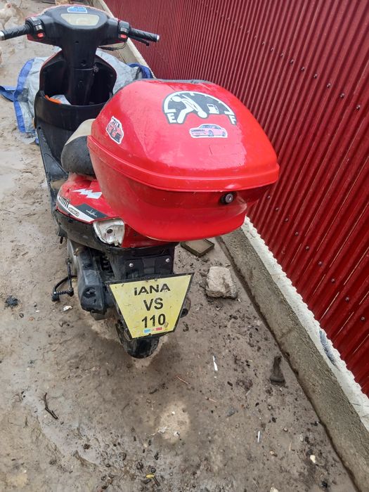 Se vinde scuter de 49cc in 4t