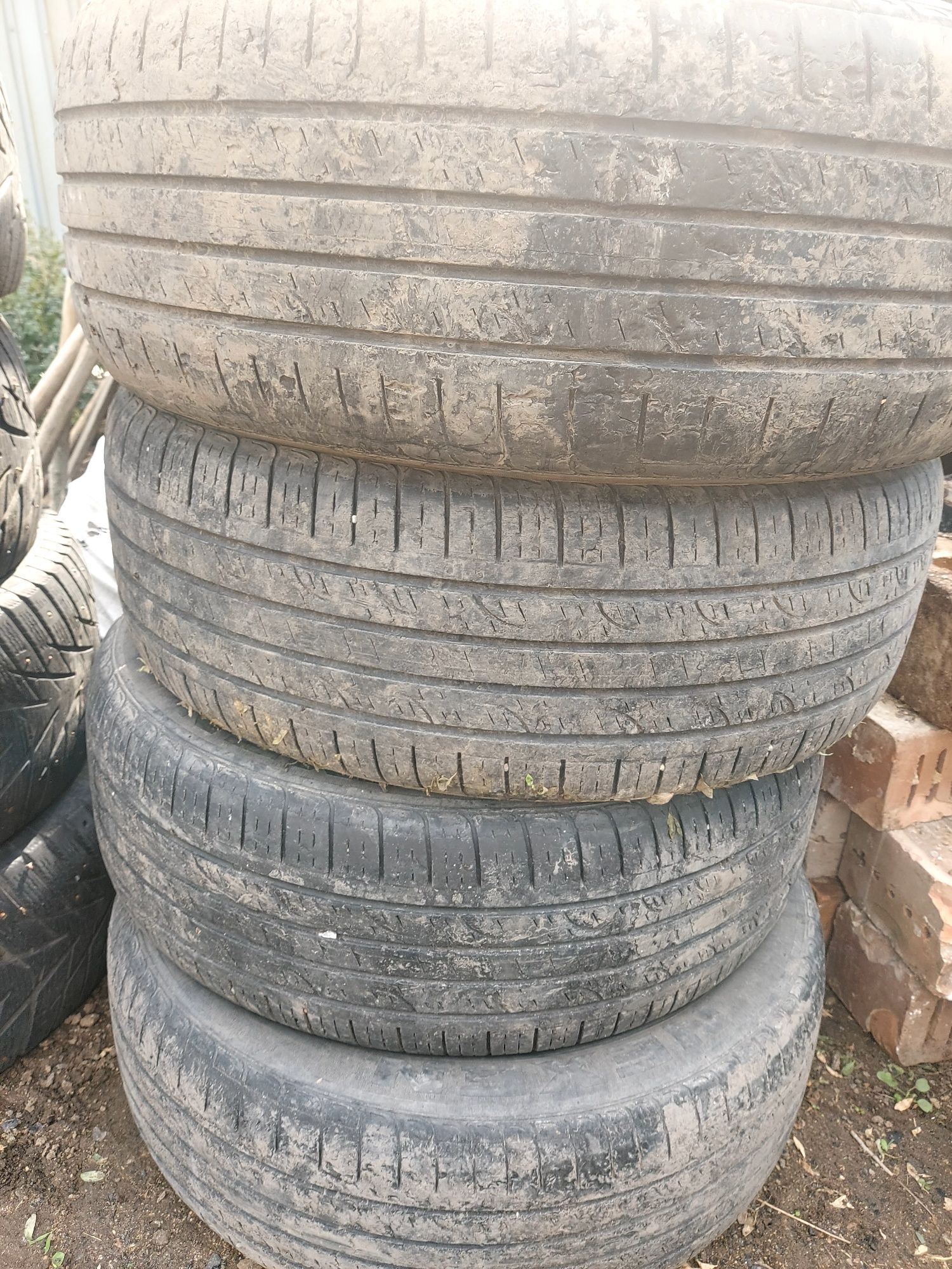 Шины летние 235/60/18