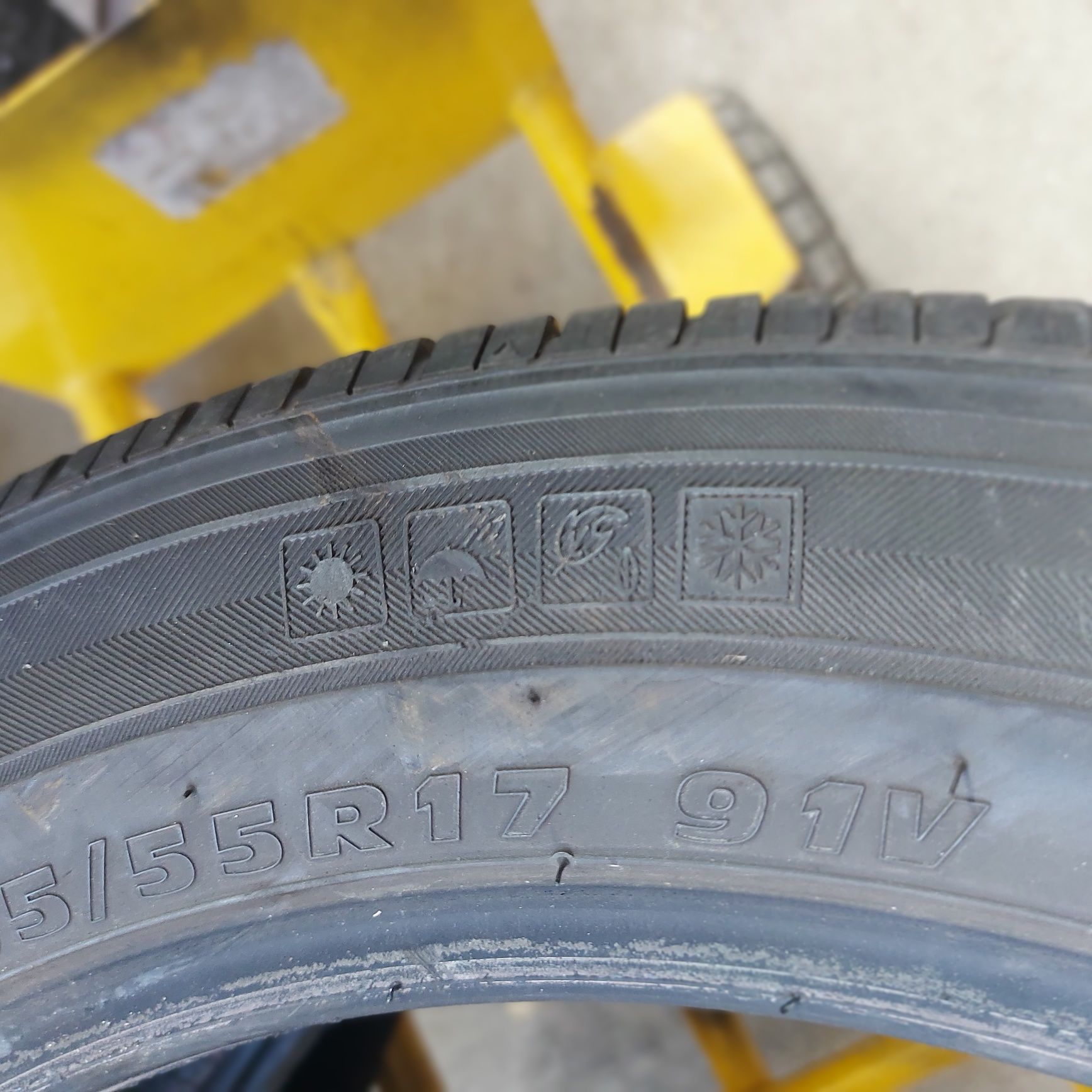 205/55/17"kumho 2бр.гуми