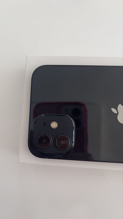 Apple iPhone 12 128GB в Перфектно състояние - Син