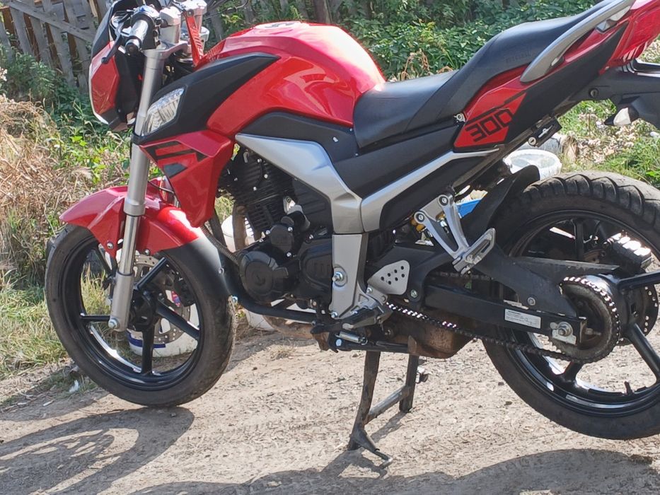 Продам мотоцикл 300 кубов