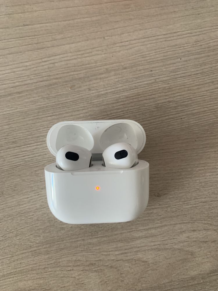 AirPods 3 в идеалном состоянии, оригинал.