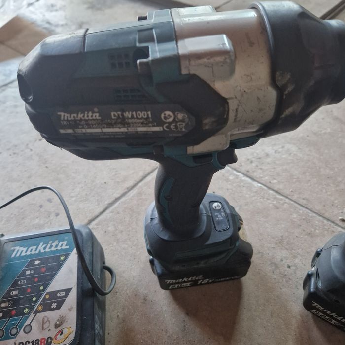 Set Makita masini de insurubat cu impact