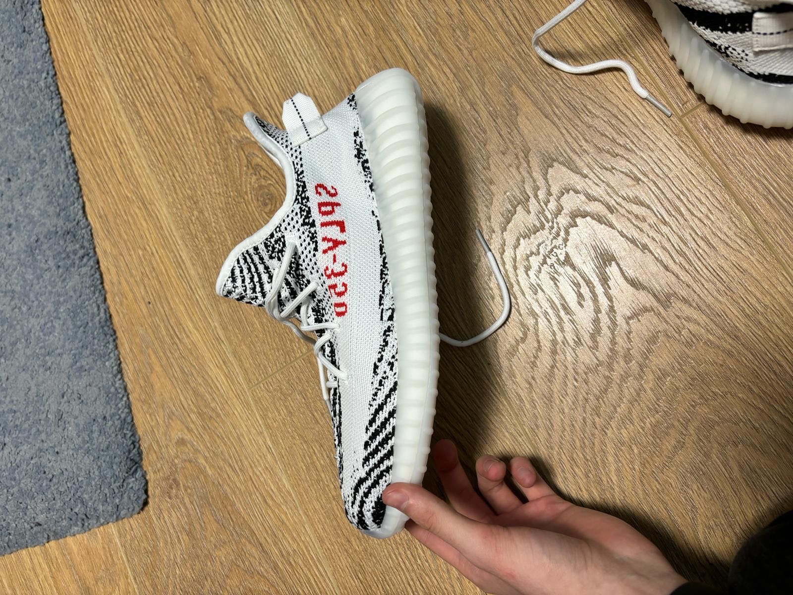 yeezy 350 zebra noi