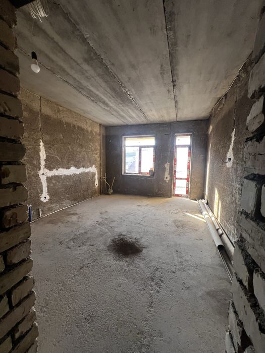 Uy sotiladi 2 xonali 63 m^2. Samarqand, Fotima Qosimova, Musiqa maktab