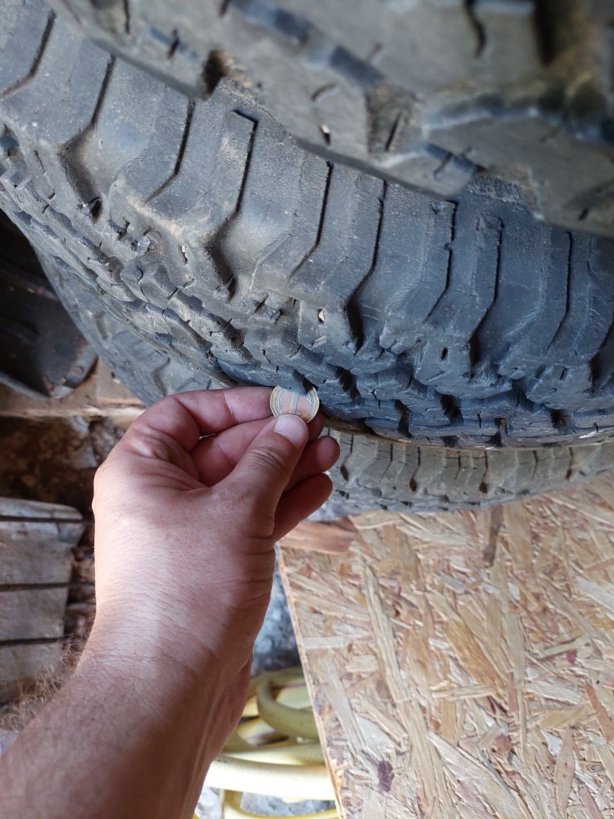 Bfgoodrich all terrain 225/75/16