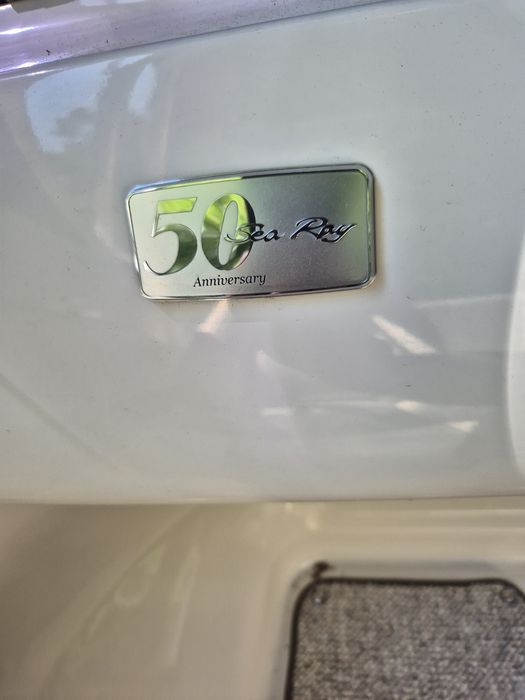 Barca Sea Ray 185 sport- posibilitate plata in rate