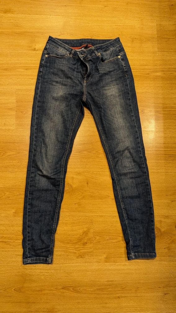 Дамски дънки / тънки slim/