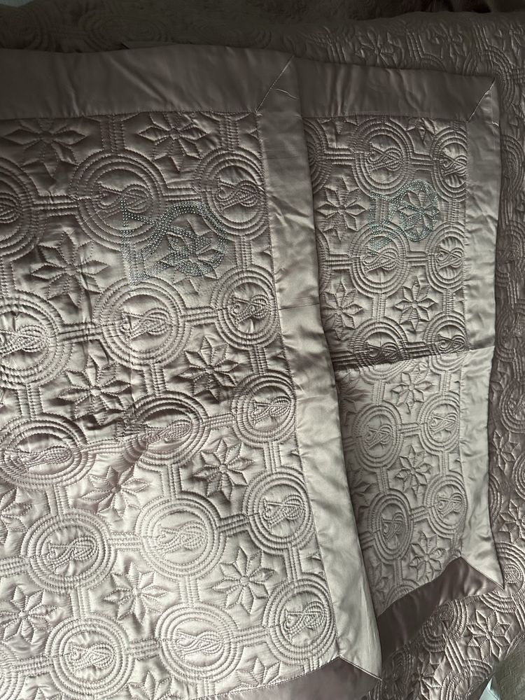 продам пакрывало на 2 спальную кровать