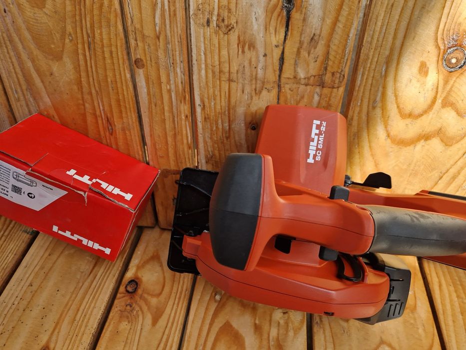 Hilti circular pentru metal pe acumulator Nuron