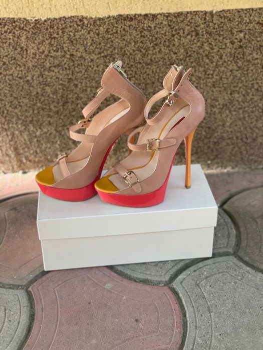 Sandale piele marime 36