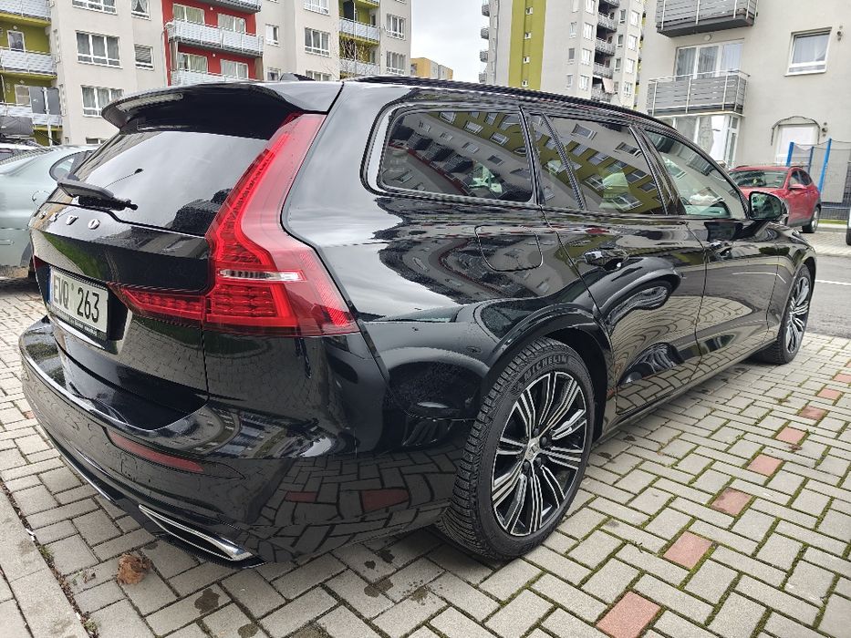 Volvo V60 T8 plug in hybrid