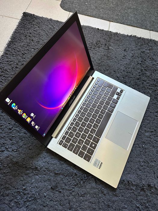 laptop asus ux3la, quadcore i7, ram 4 gb ddr3 , ssd 120 , metalic