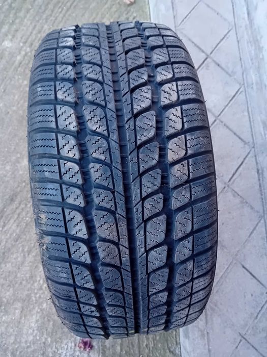 Vand anvelope iarna in stare foarte bună