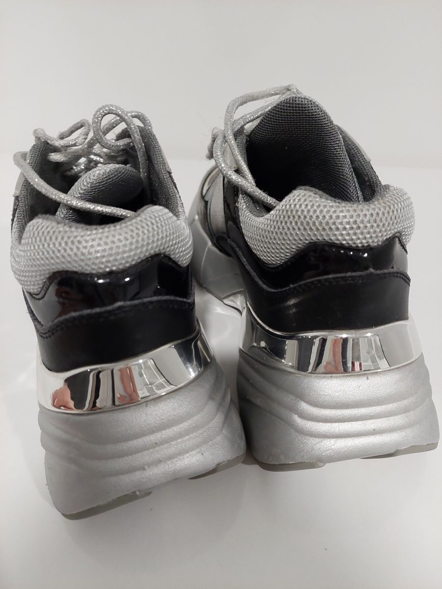 Сникърси Pinko., Nike