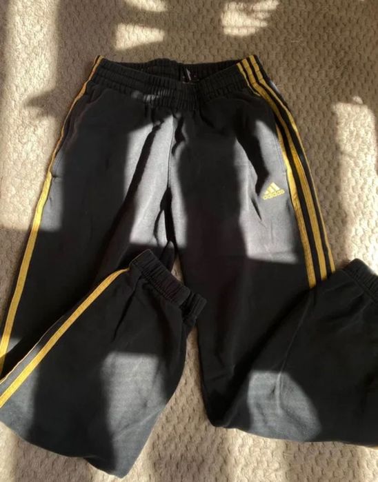 Дамско долнище Adidas S/XS