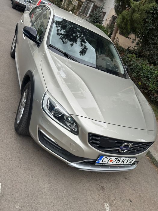 Volvo S60 Cross Country D4 AWD