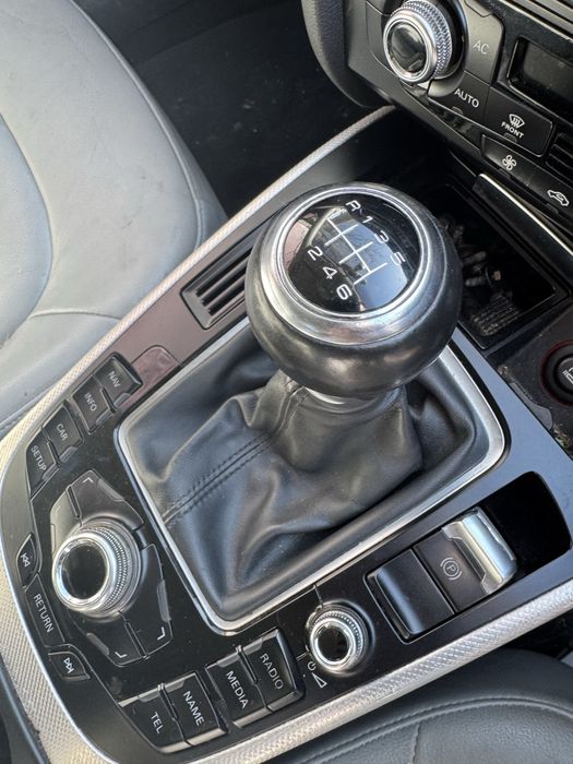 Скоростен лост за Ауди А4, А5, Q5