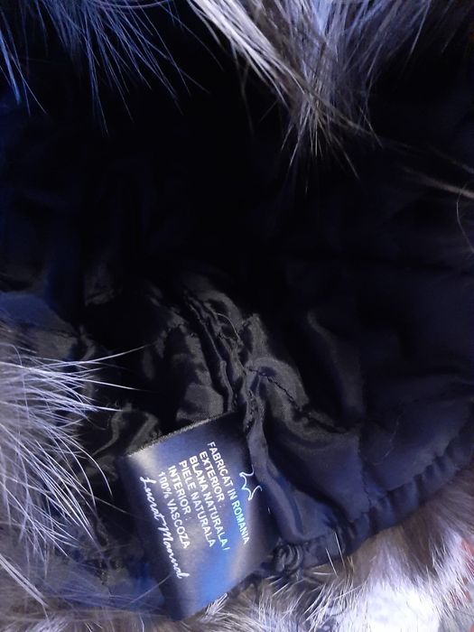 Vand caciula din blana de vulpe  argintie   !