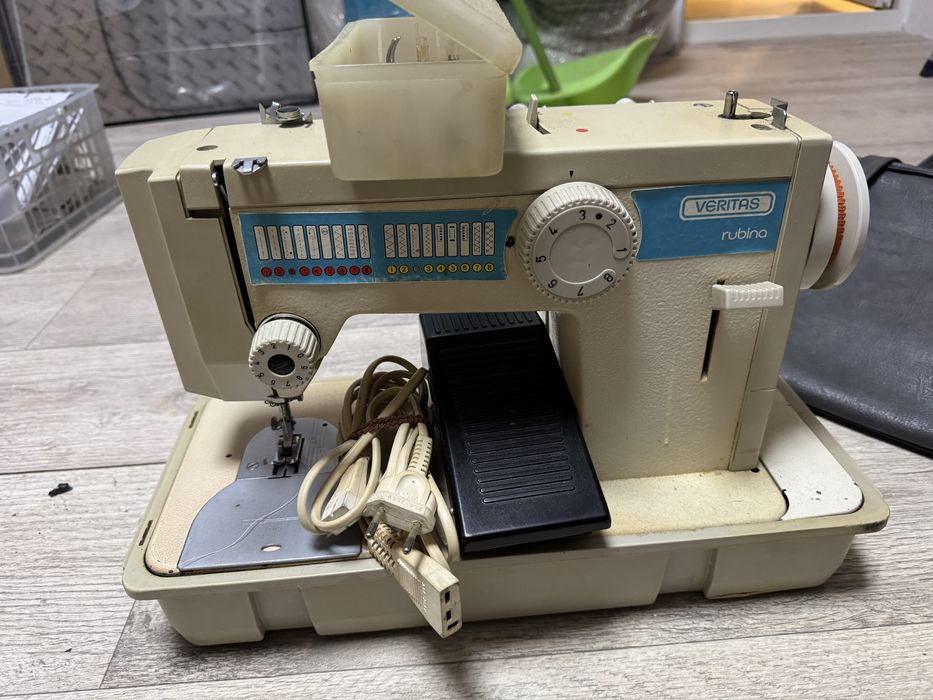 Швейная машинка VERITAS