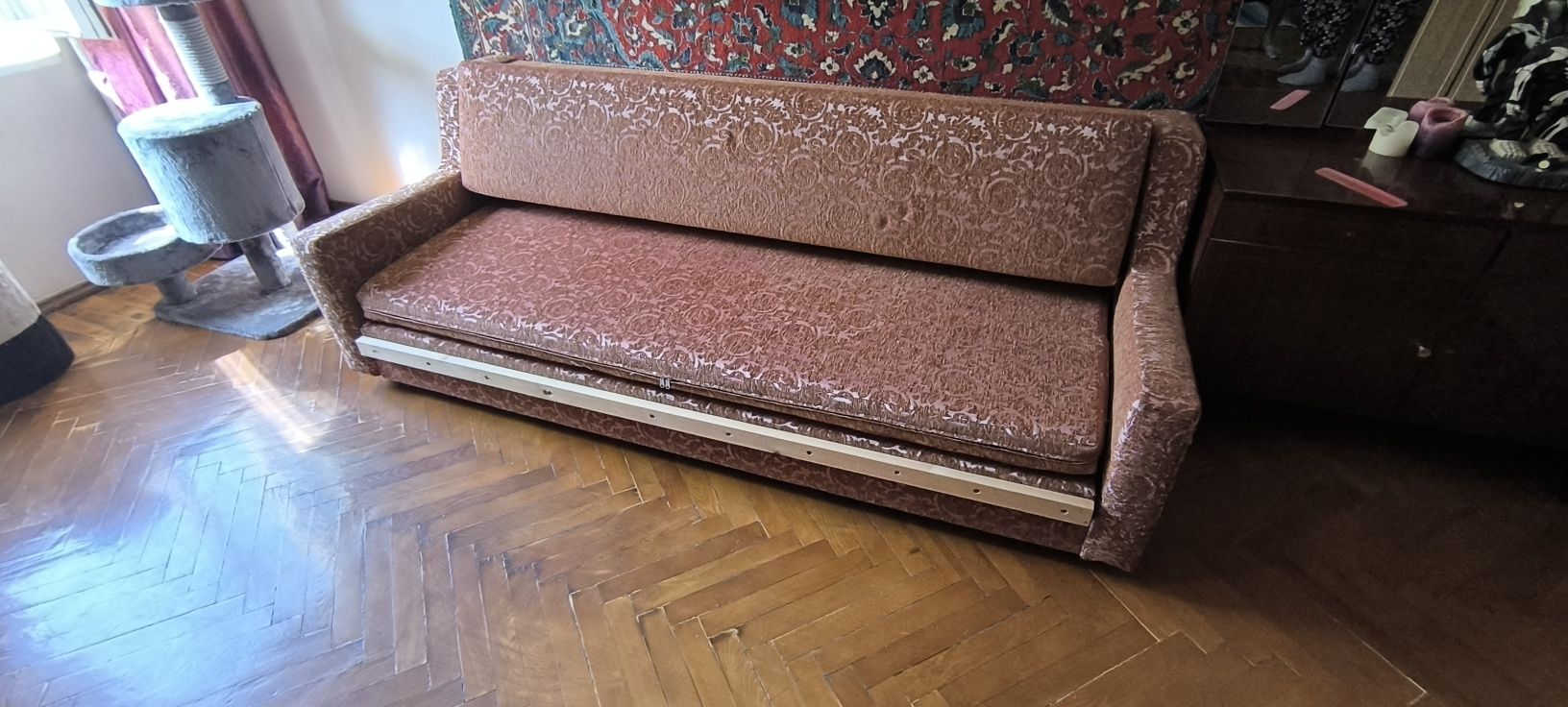 Продам диван раскладной