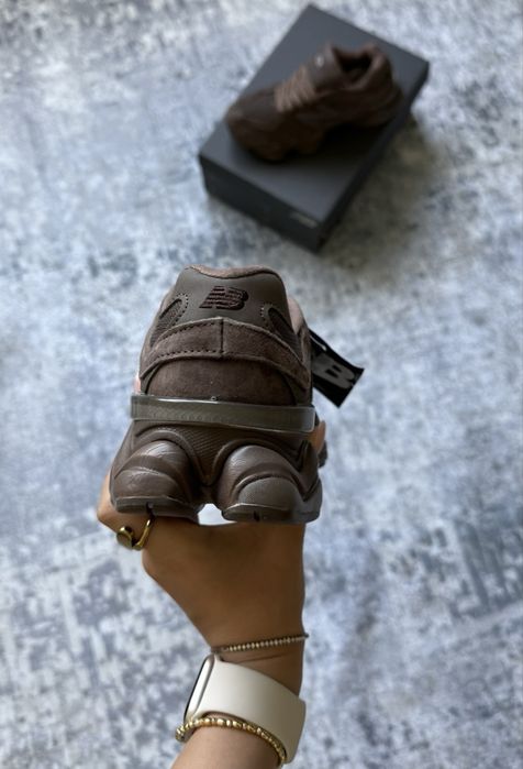 Дамски маратонки New Balance 9060 Mushroom Brown 36,37,38,39