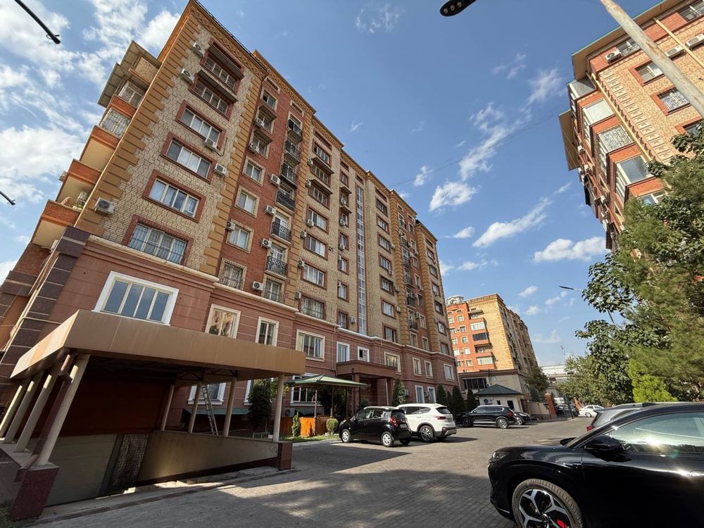 GABUS 4/9/9 133м2