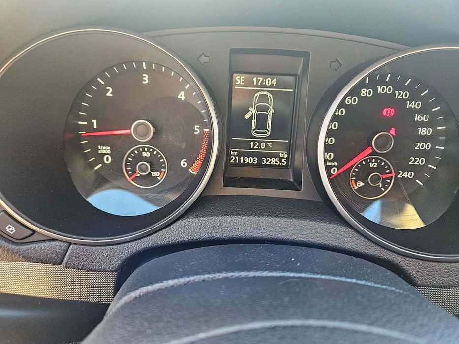 Vând VW Golf VI, 2011, motor 1.6 Diesel