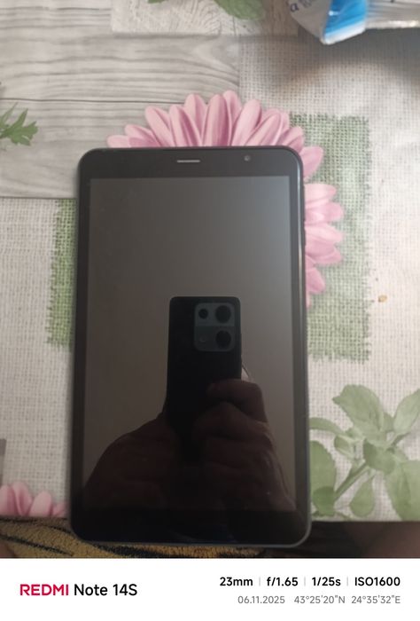 Таблет чисто нов