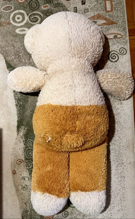 Голямо плюшено мече