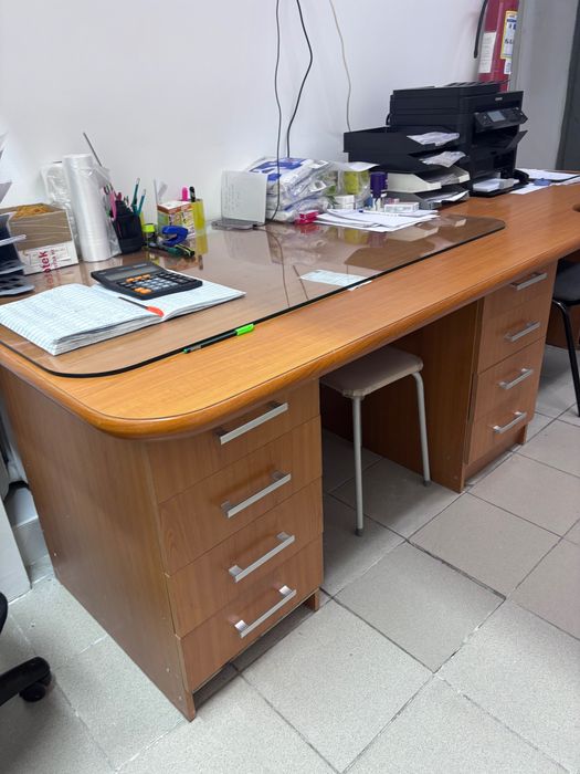 Стол офисный большой