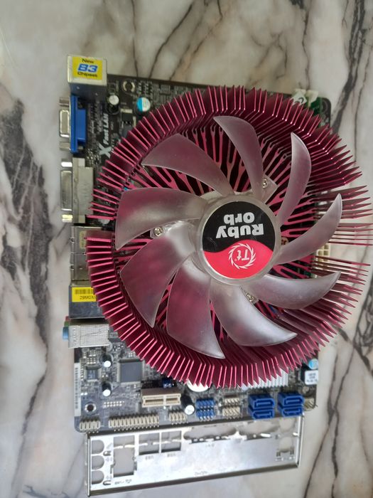 Дъно ASRock H61M-DGS + Intel® Core™ i7-3770+16gb lga 1155