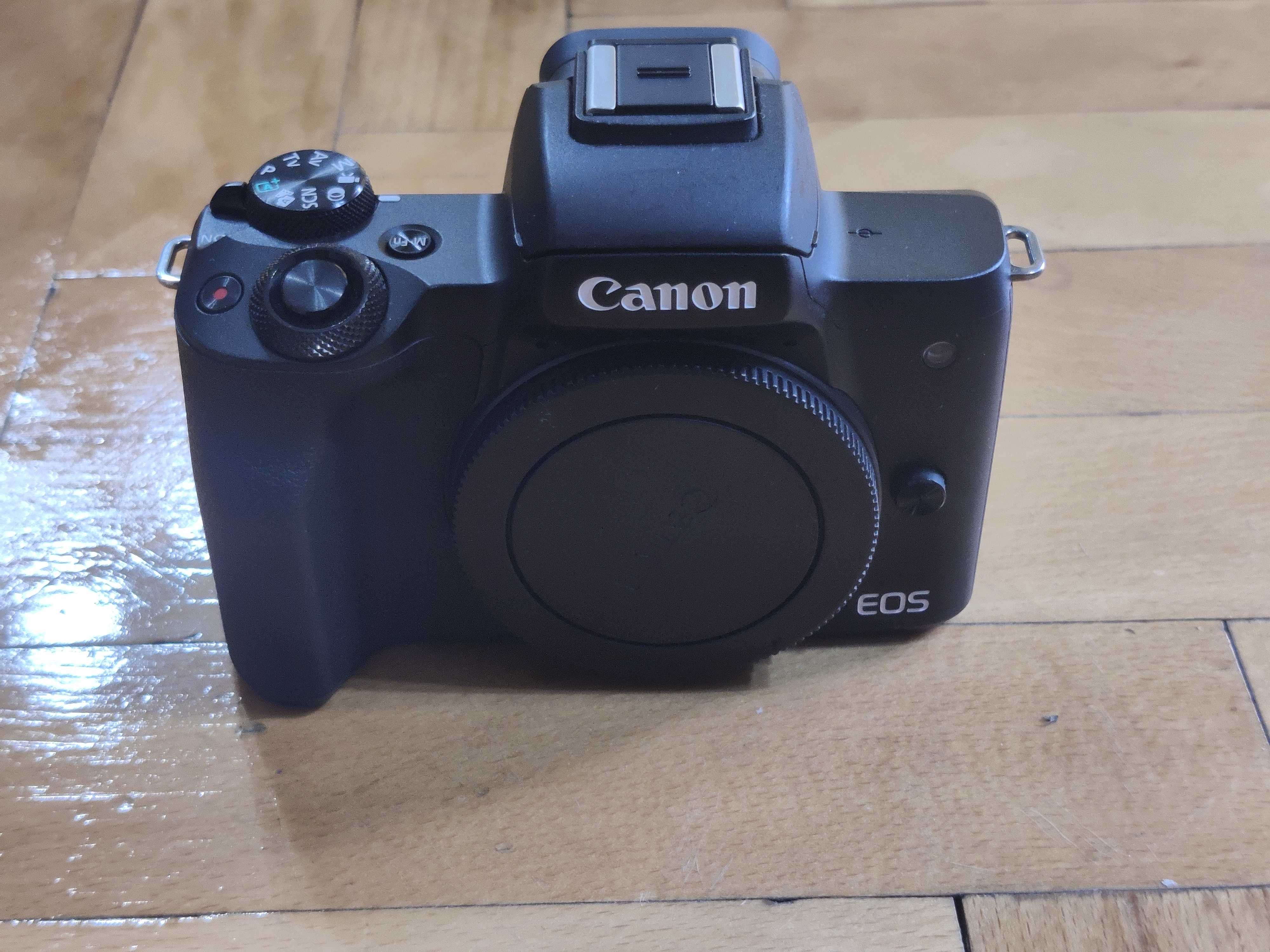 Фотоапарат Canon M50, обектив EF-M 15-45, Viltrox EF-M2, обектив EF 50