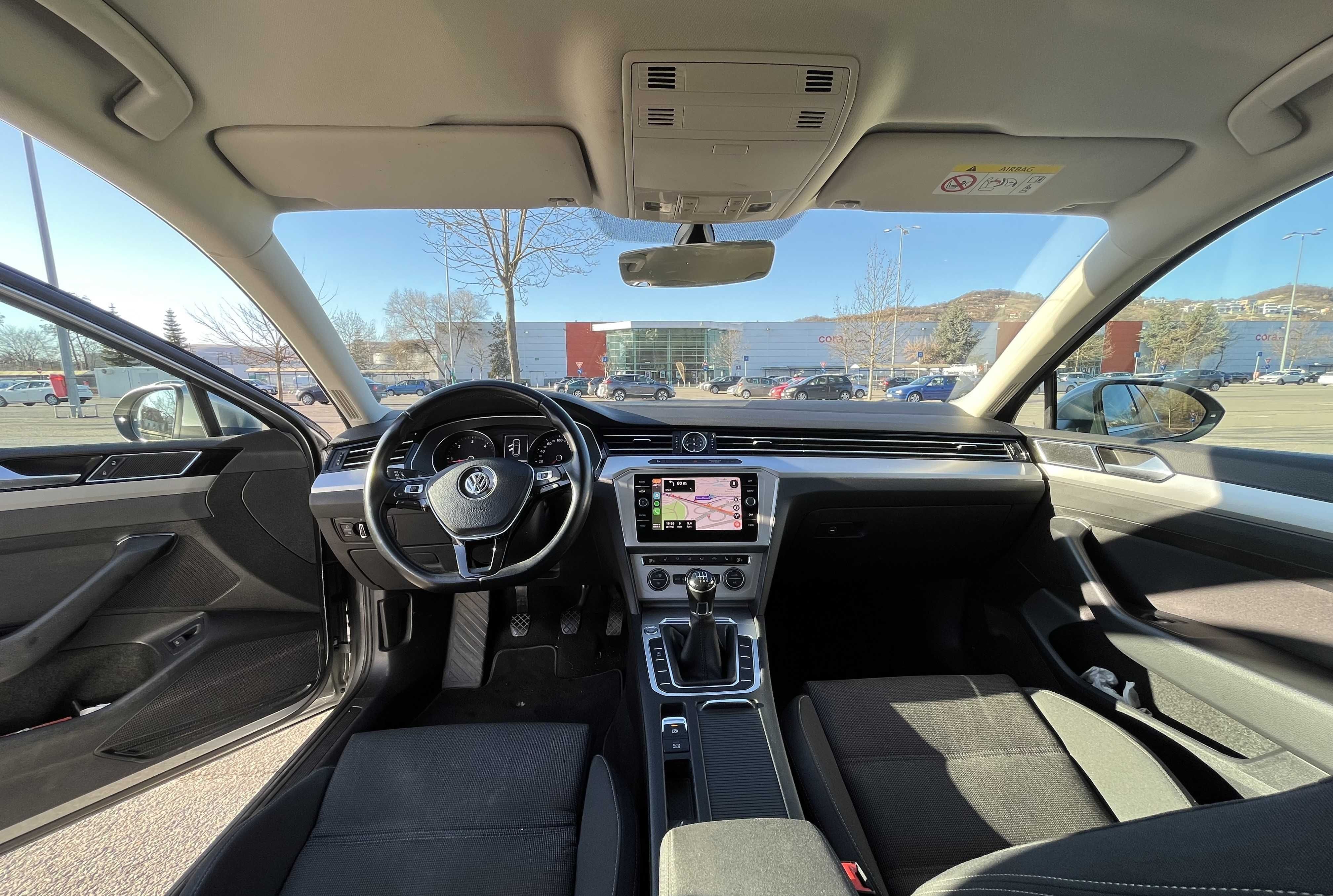 VW Passat 2.0 TDI Rline Executive, 58.000 km, diesel, 2019, B8, manual