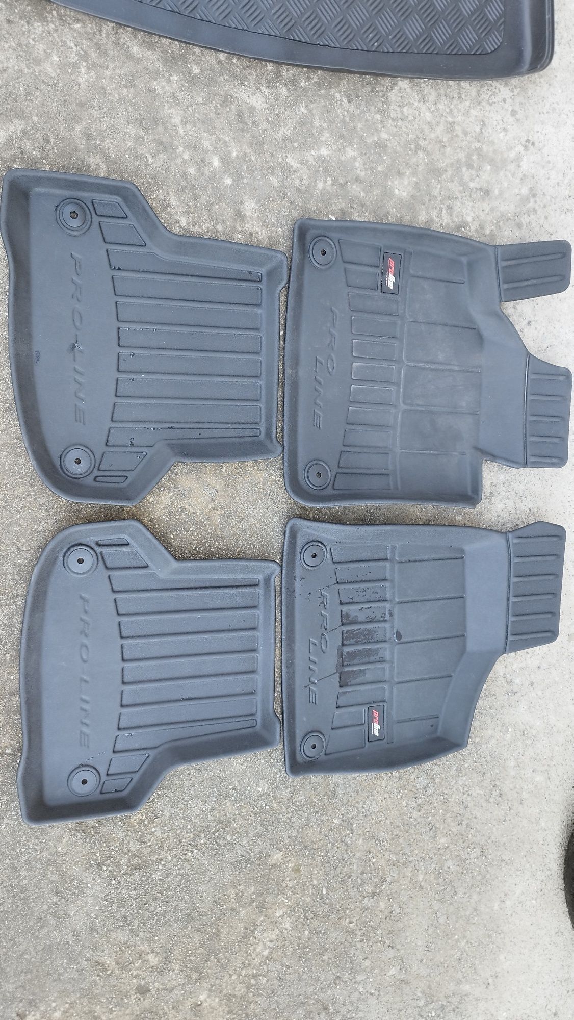 Roată rezervă slim + set covorașe auto VW golf  Audi A3 Audi