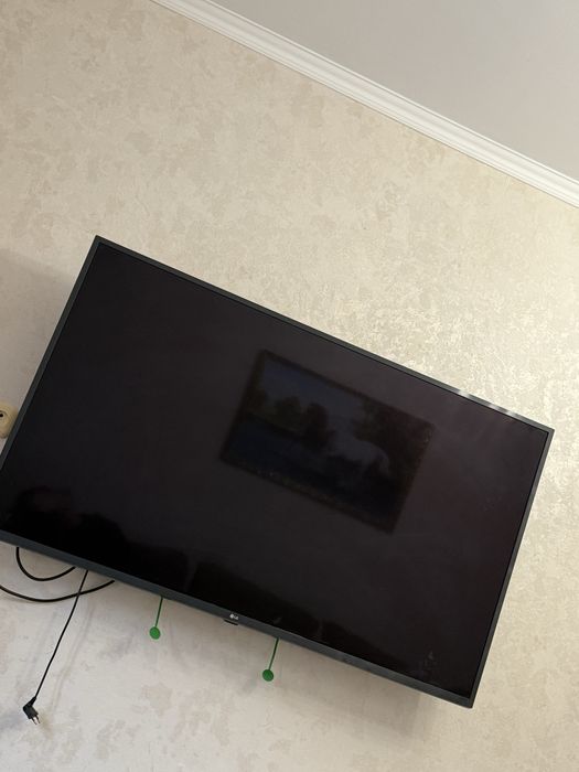 Не работающий Тв. На запчасти