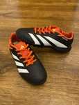 Noi pantofi Adidas fotbal marime 36