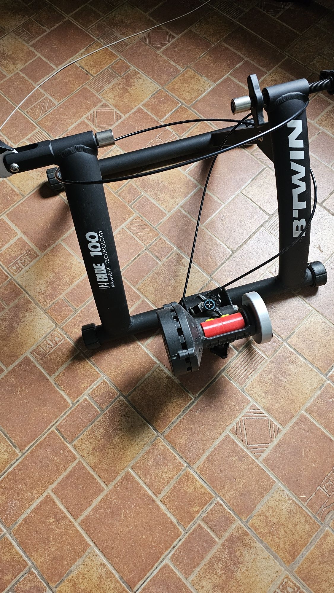Home Trainer In Ride Btwin 100