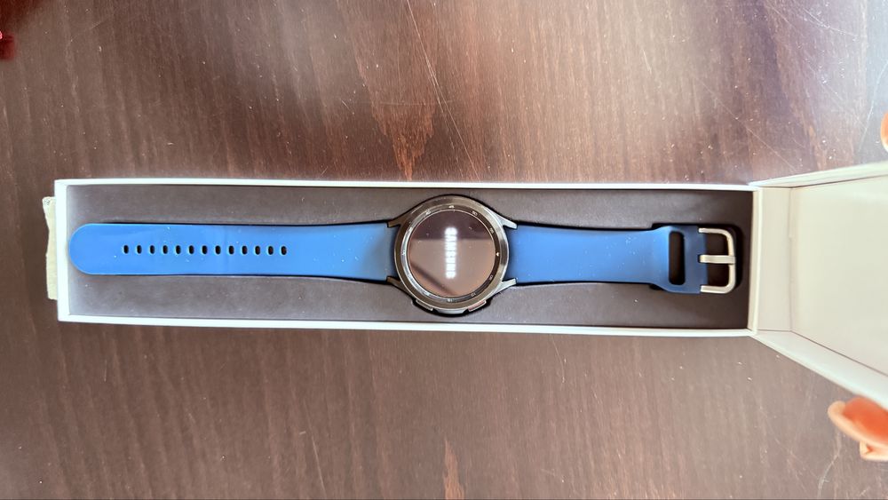Часовник Samsung Galaxy Watch 4 Classic