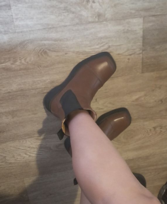 Продам обувь челси