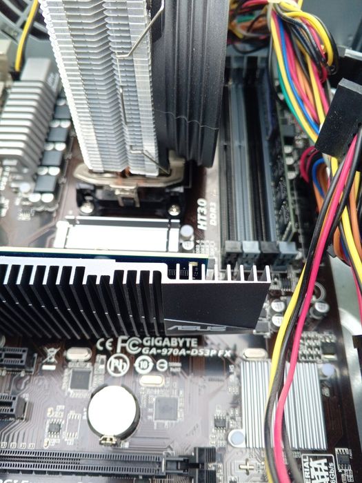 Компьютеры GIGABYTE GA-970A-DS3P  FX-6330 ОЗУ 8g HDD-500g GT 710 1g