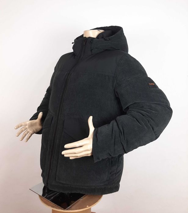 Hugo Boss Odope - Оригинално мъжко зимно яке размер 52 / L