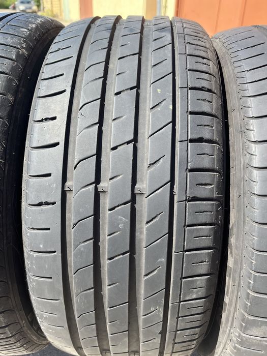 4 бр. летни гуми 235/45/17 Nexen DOT 0919 5-5,5 mm