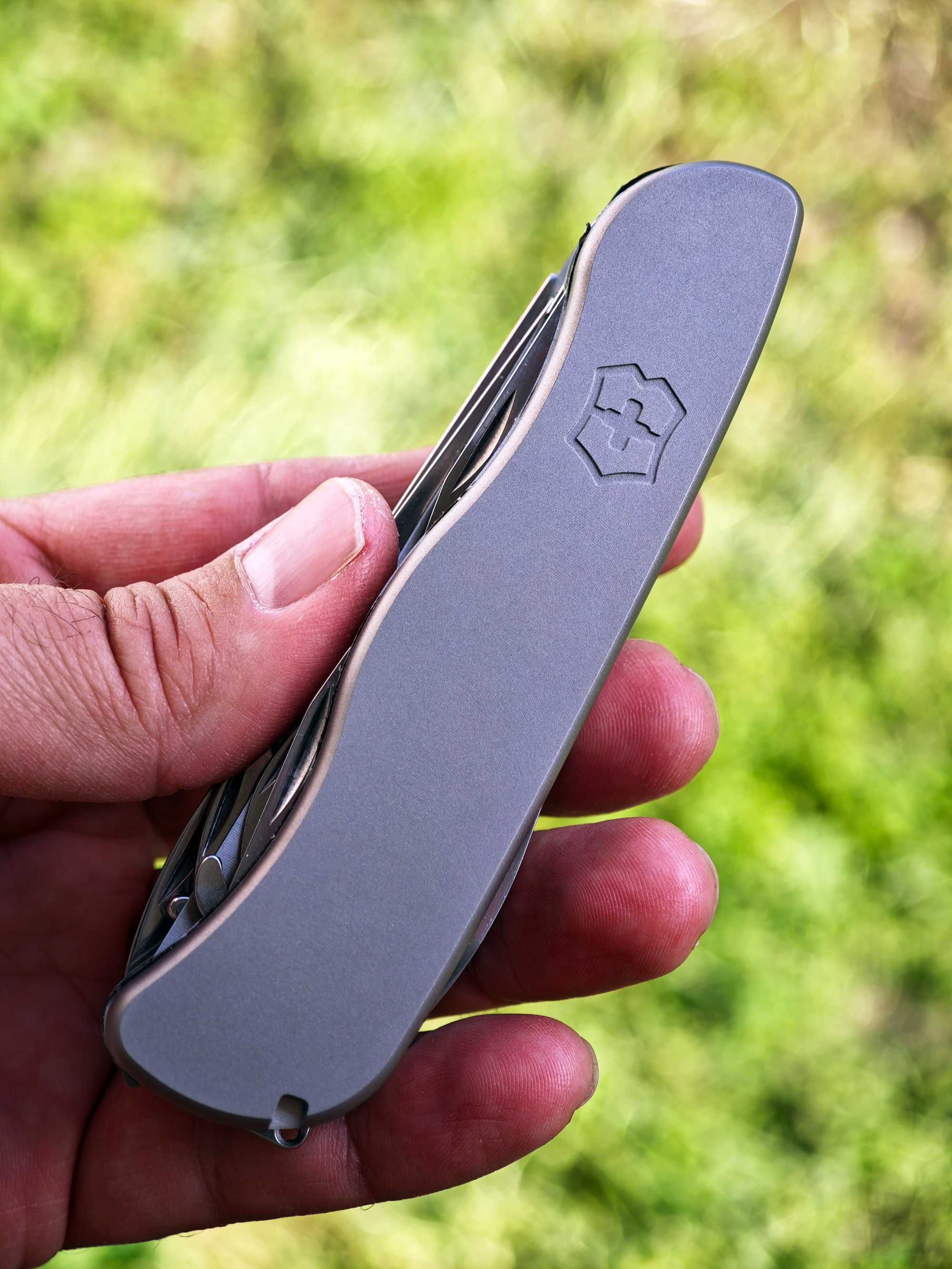 Victorinox Hercules Titanium